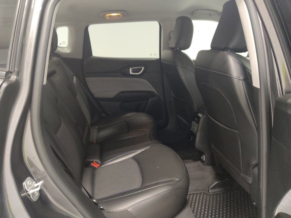 Used 2022 Jeep Compass Latitude w/ Convenience Group AWD/4WD image 19