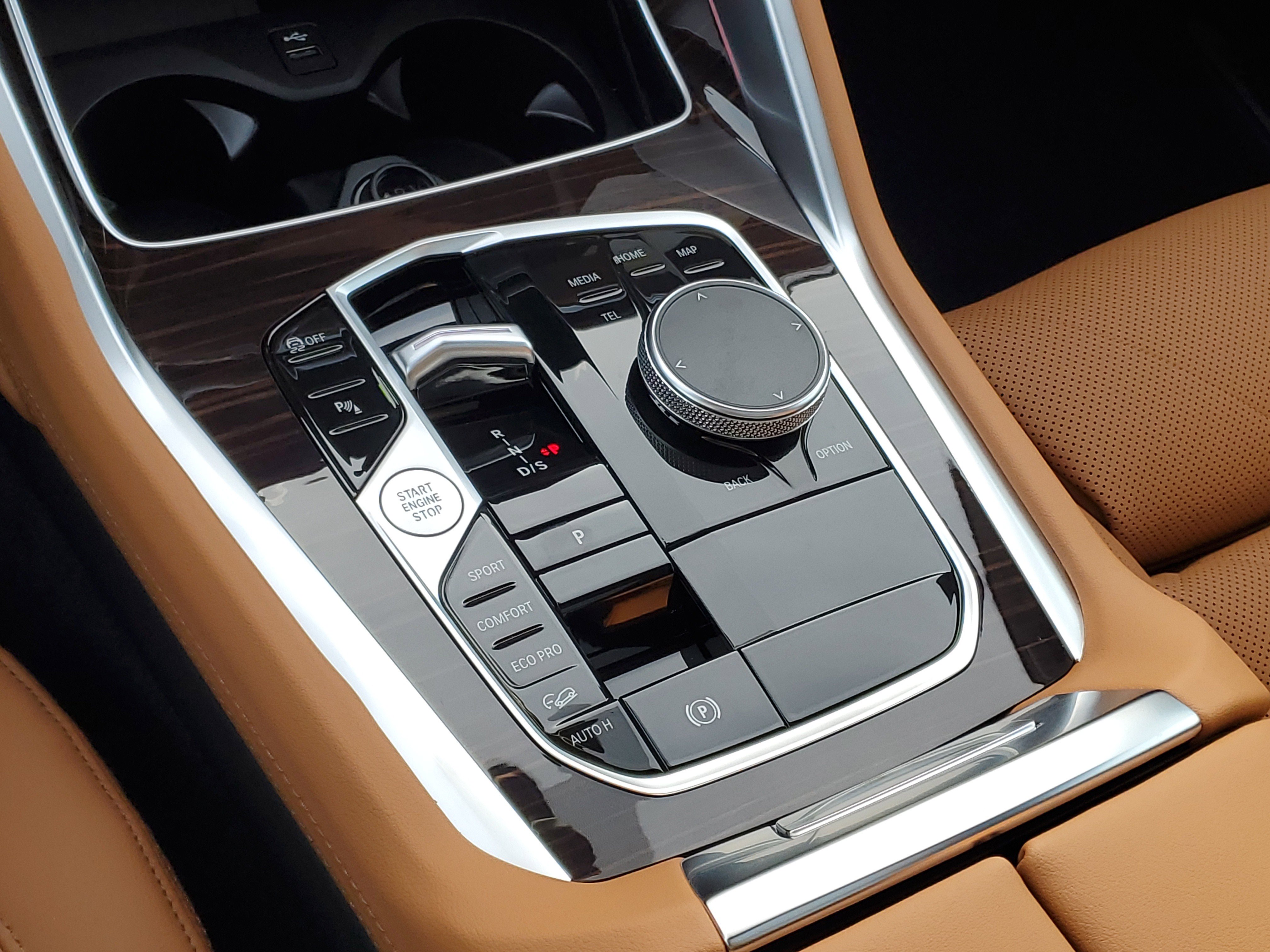 New 2026 BMW X6 xDrive40i w/ Climate Comfort Package image 20