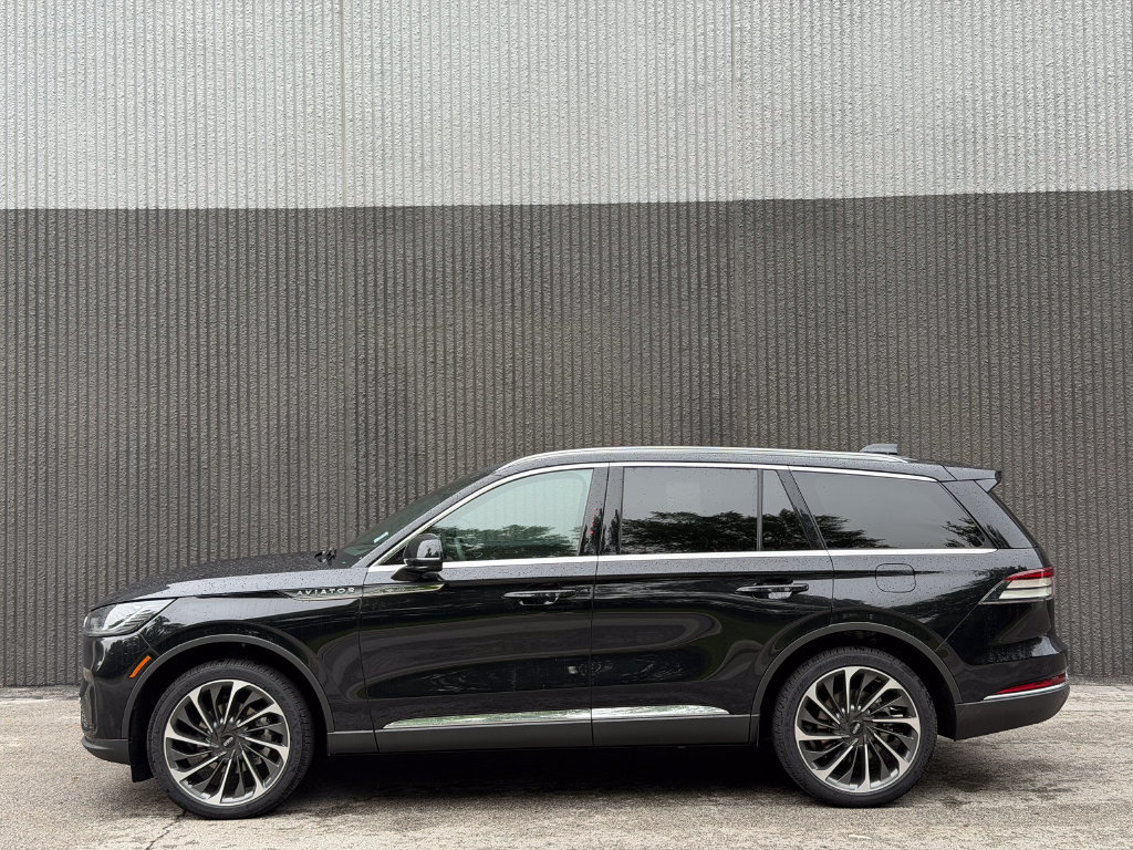 New 2026 Lincoln Aviator Reserve AWD/4WD image 4