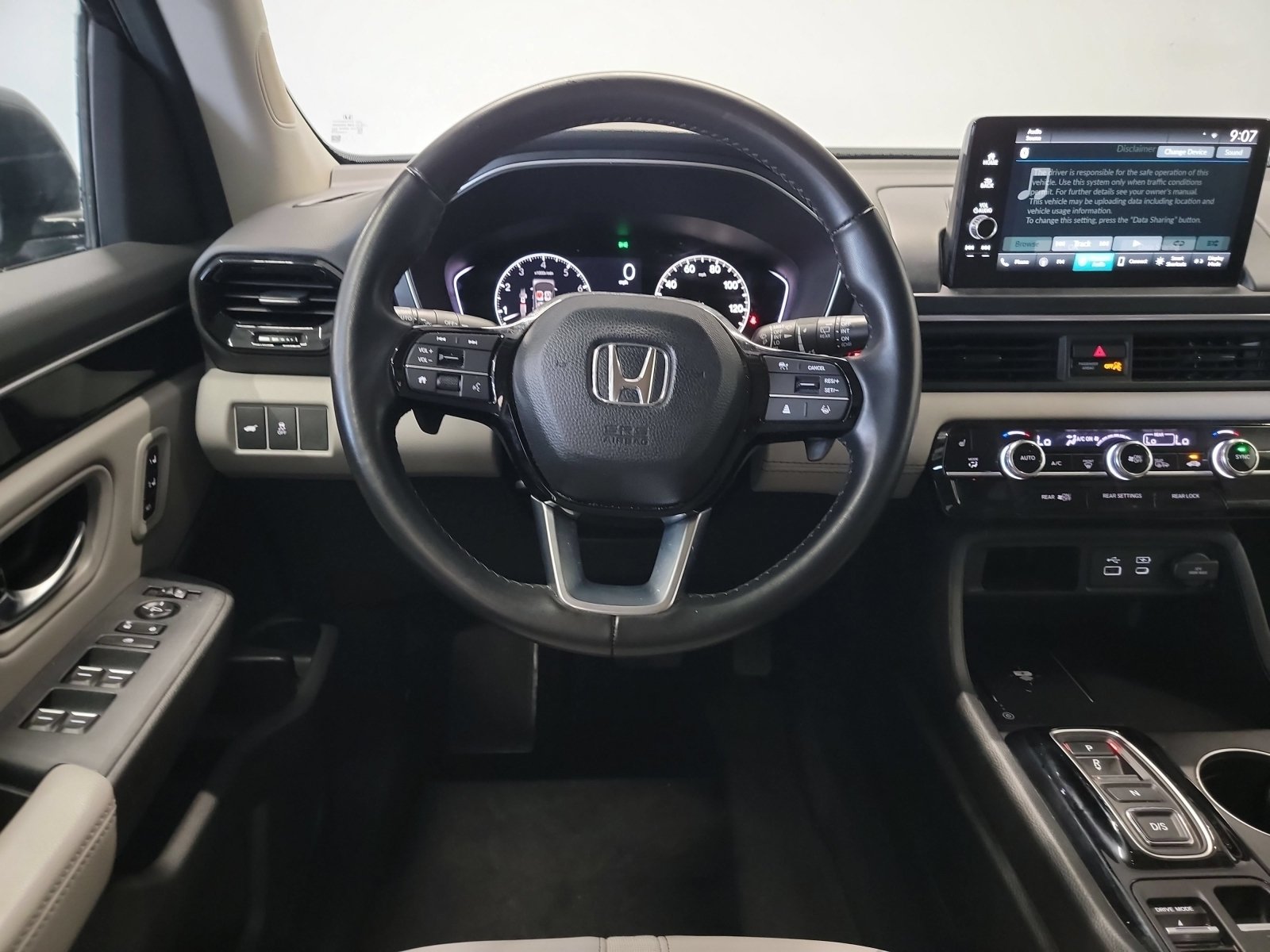 Used 2025 Honda Pilot EX-L image 16