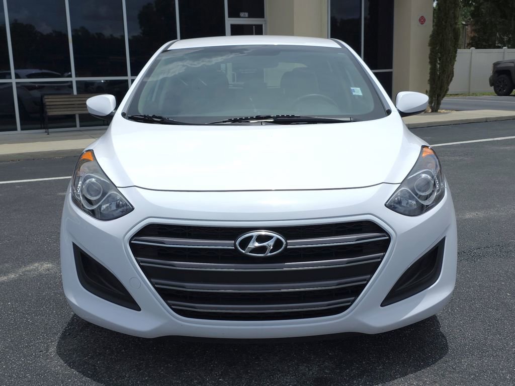 Used 2016 Hyundai Elantra GT FWD image 2