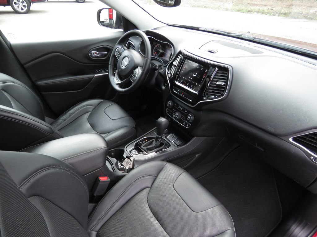Used 2019 Jeep Cherokee Limited image 14