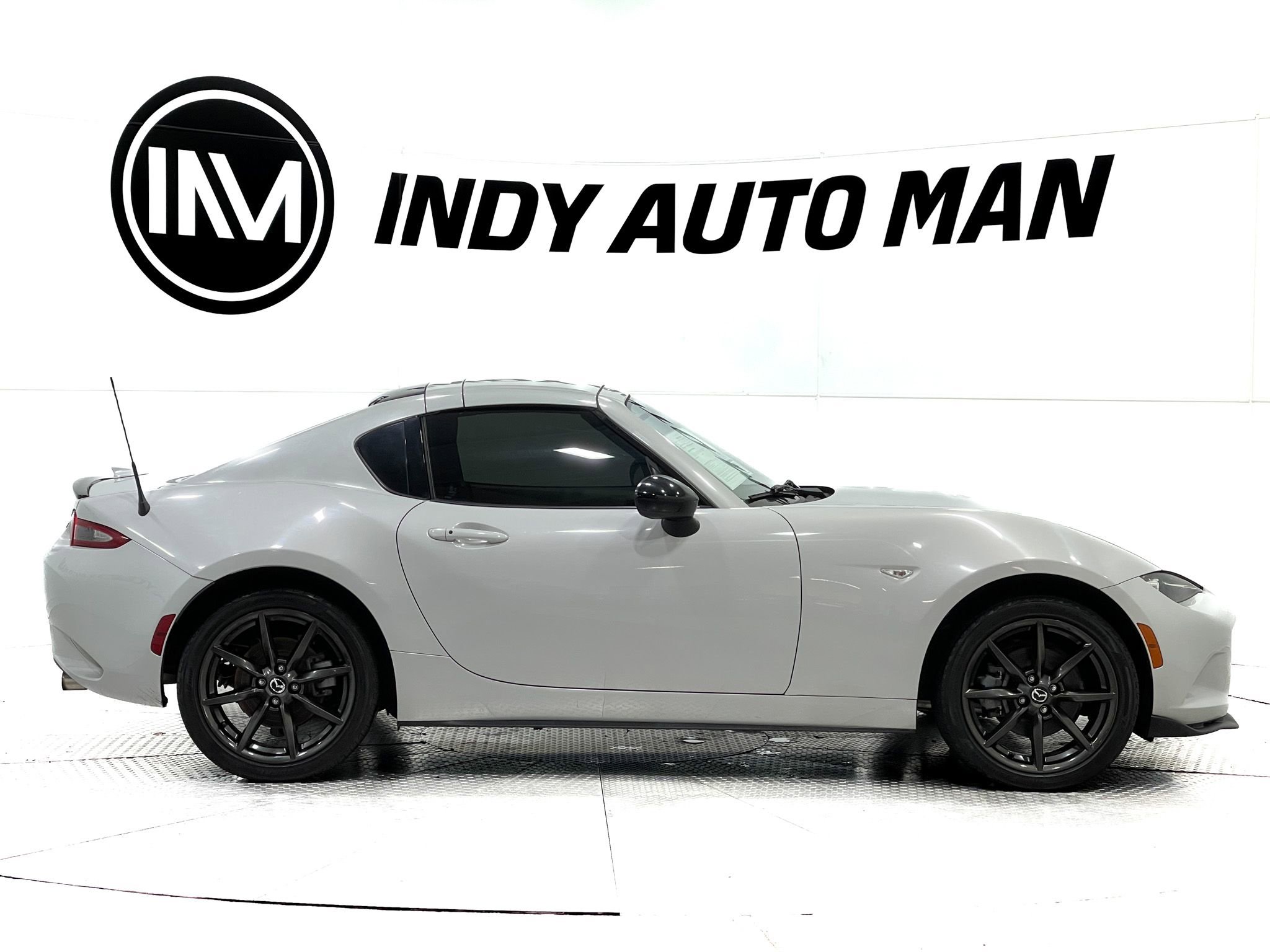 Used 2017 MAZDA MX-5 Miata RF Club image 3