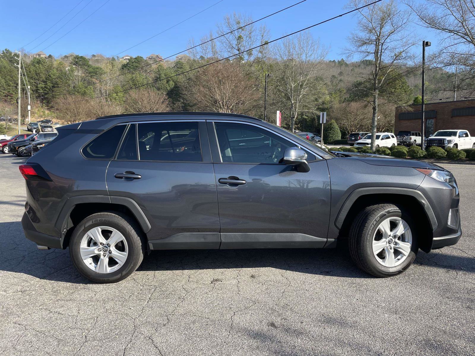 Used 2021 Toyota RAV4 XLE image 21