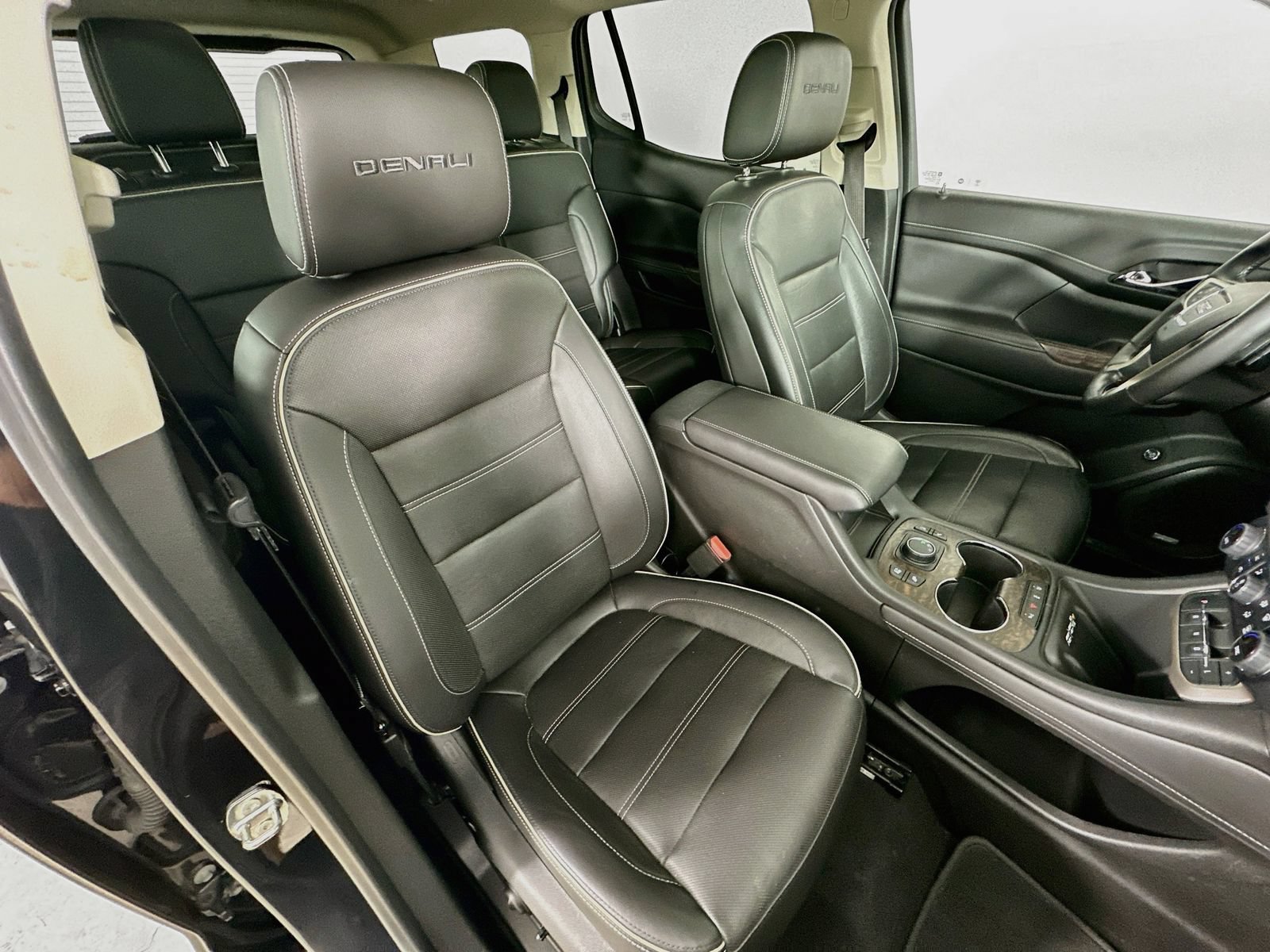 Used 2020 GMC Acadia Denali FWD image 46