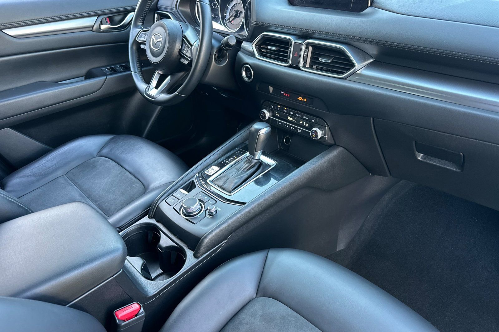 Used 2019 MAZDA CX-5 Touring image 16