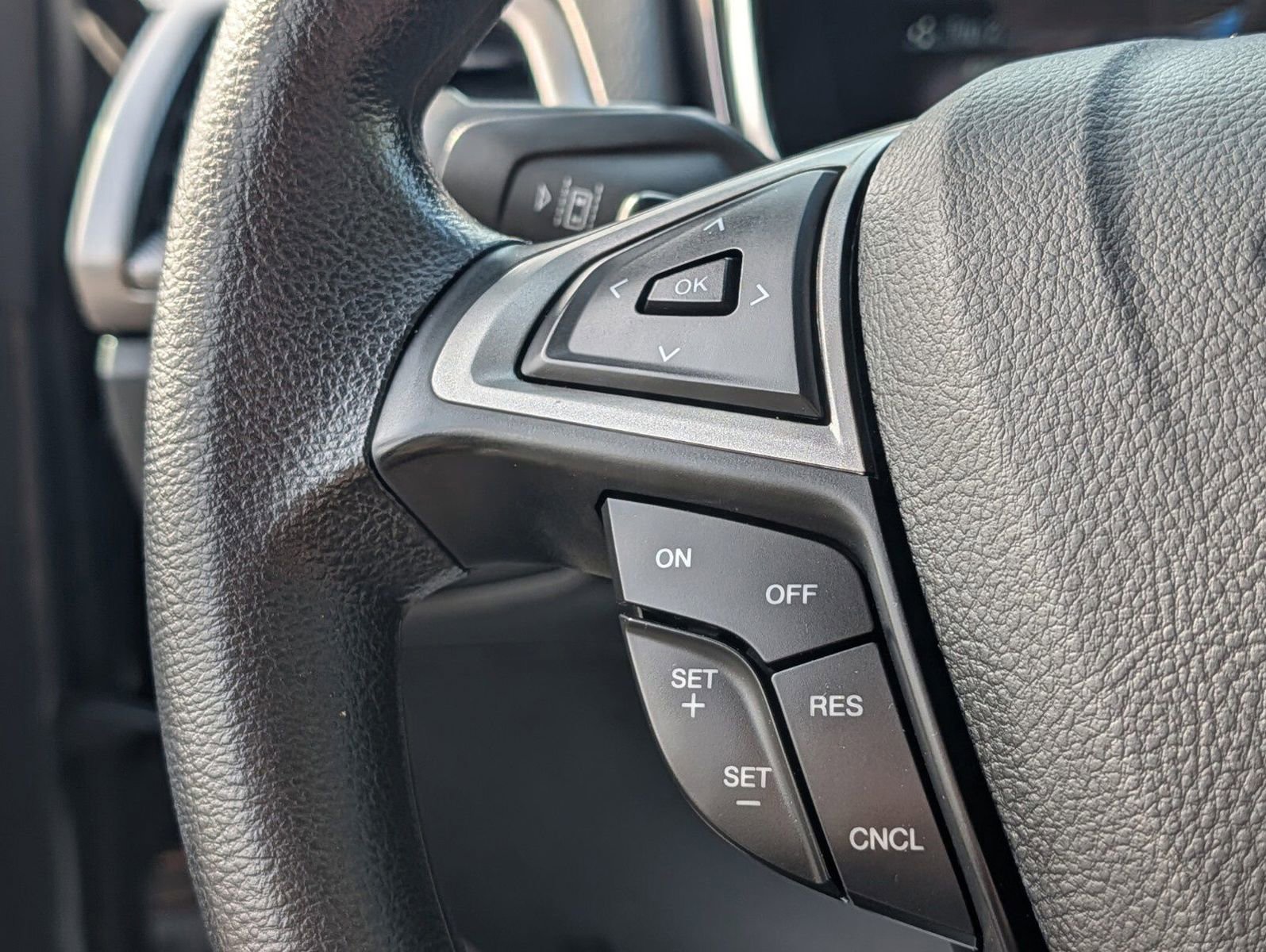 Used 2020 Ford Fusion SE image 29