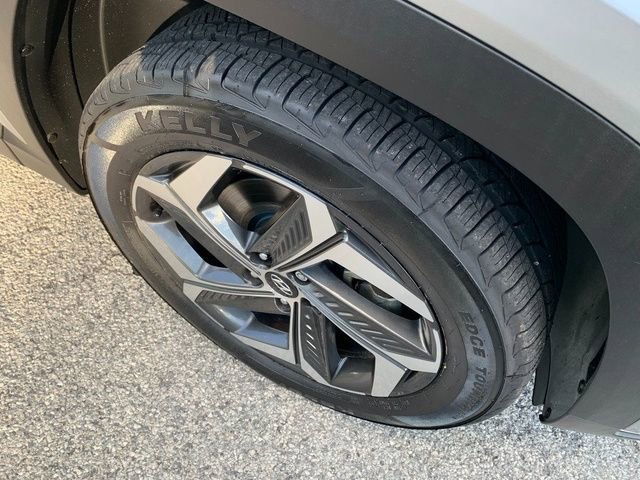 Used 2023 Hyundai Tucson Limited AWD/4WD image 9