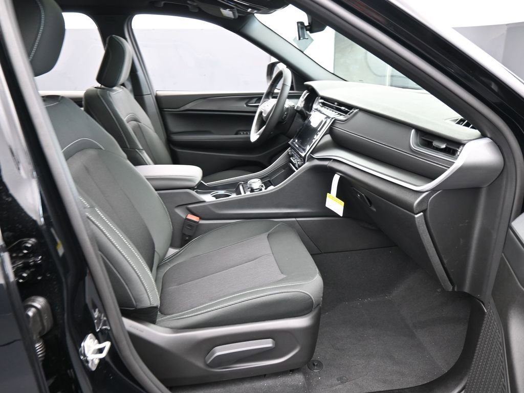 New 2026 Jeep Grand Cherokee Laredo X image 40