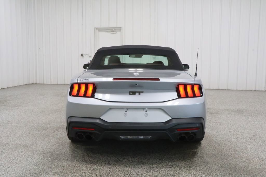 Used 2025 Ford Mustang GT Premium w/ GT Performance Package RWD image 5
