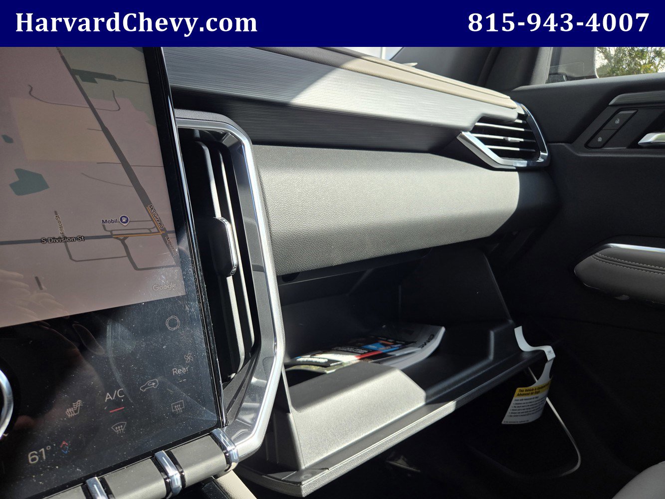 Used 2025 GMC Acadia Elevation w/ Elevation Premium Package image 13