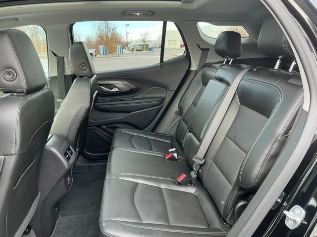 Used 2024 GMC Terrain SLT image 35