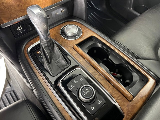 Used 2021 Nissan Armada SL w/ Captain's Chairs Package image 10