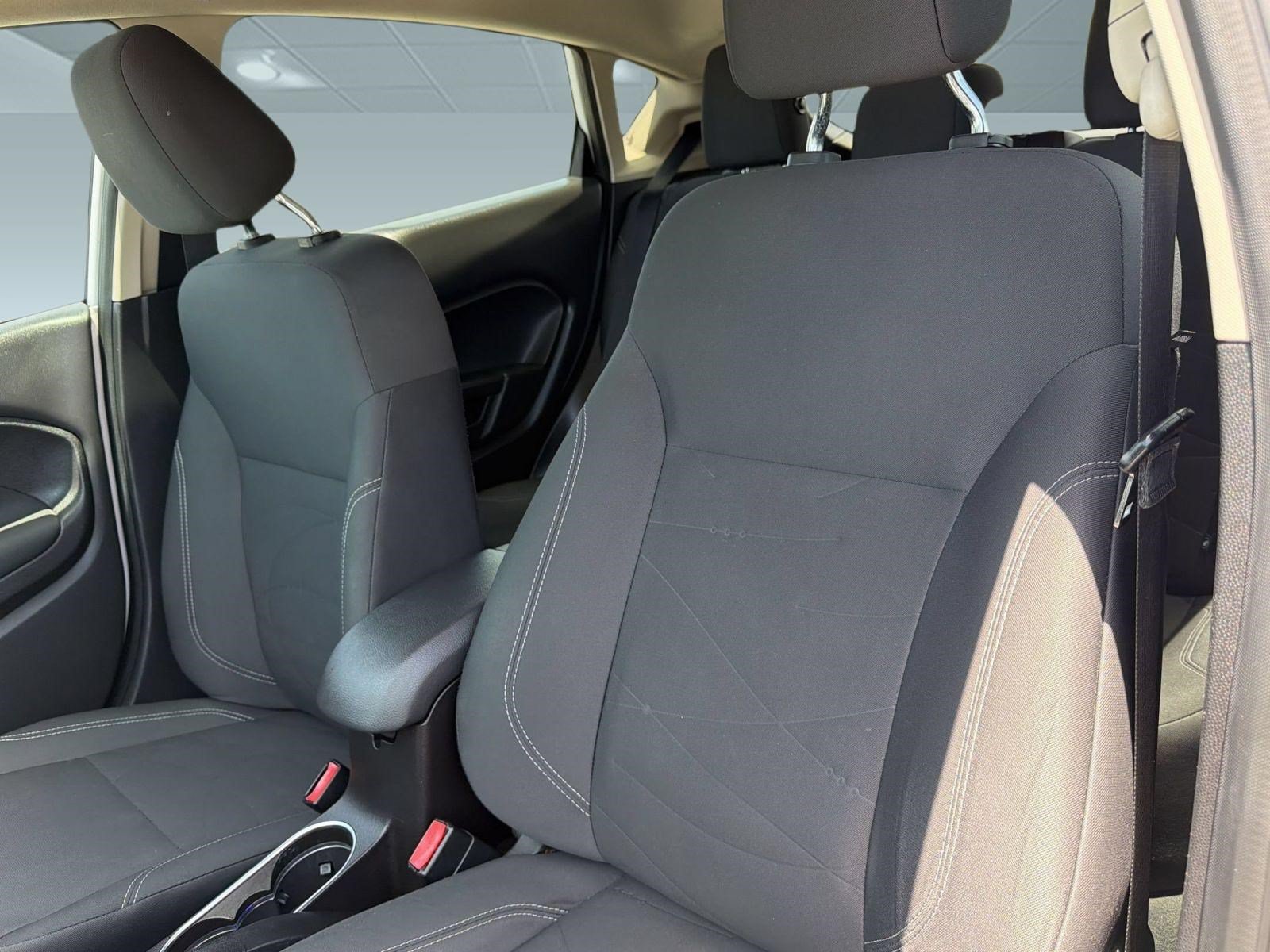 Used 2017 Ford Fiesta SE FWD image 24