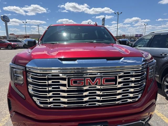 Used 2024 GMC Sierra 1500 Denali w/ Denali Reserve Package AWD/4WD image 4