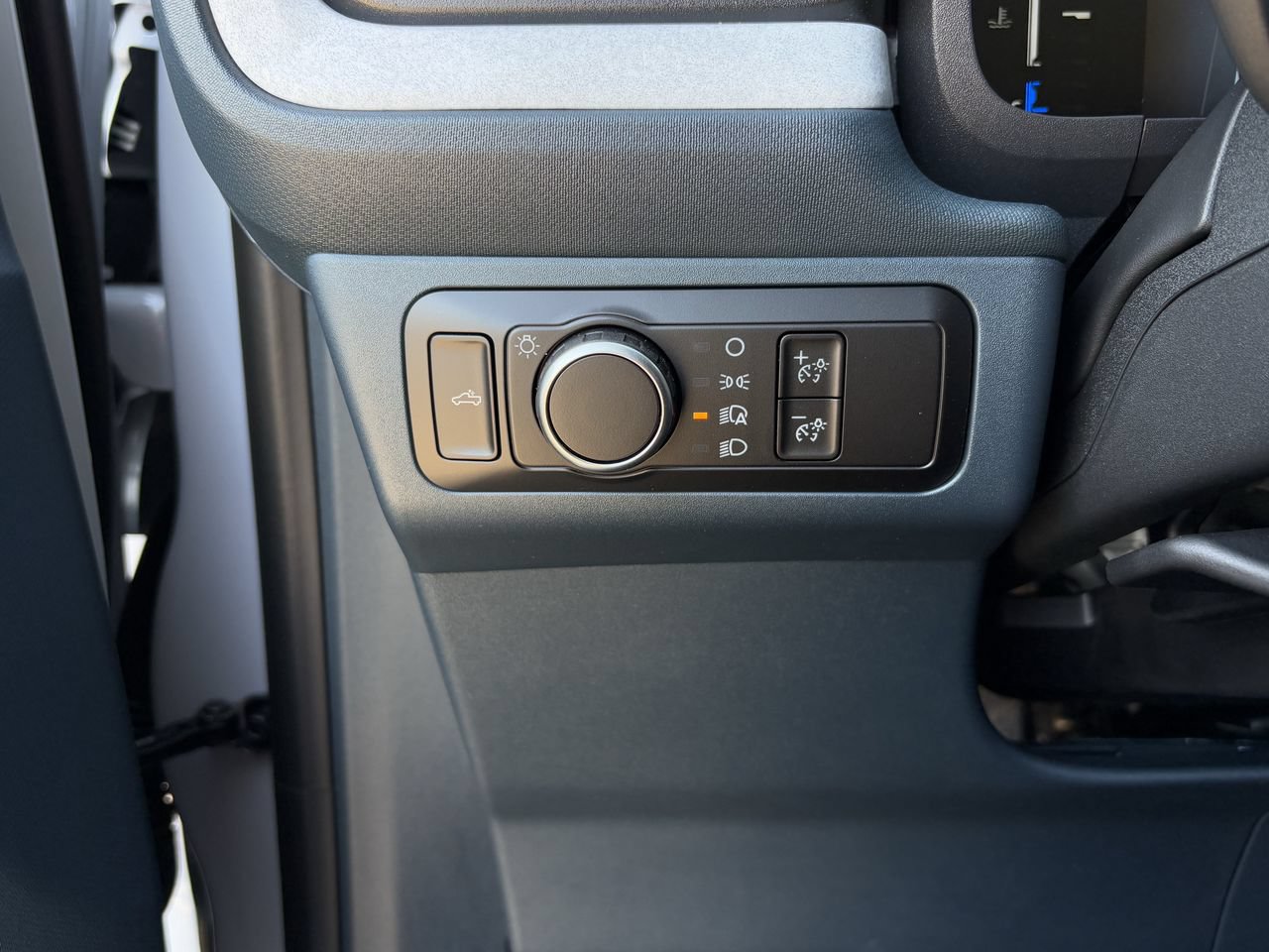 New 2026 Ford Maverick XLT w/ XLT Luxury Package FWD image 22