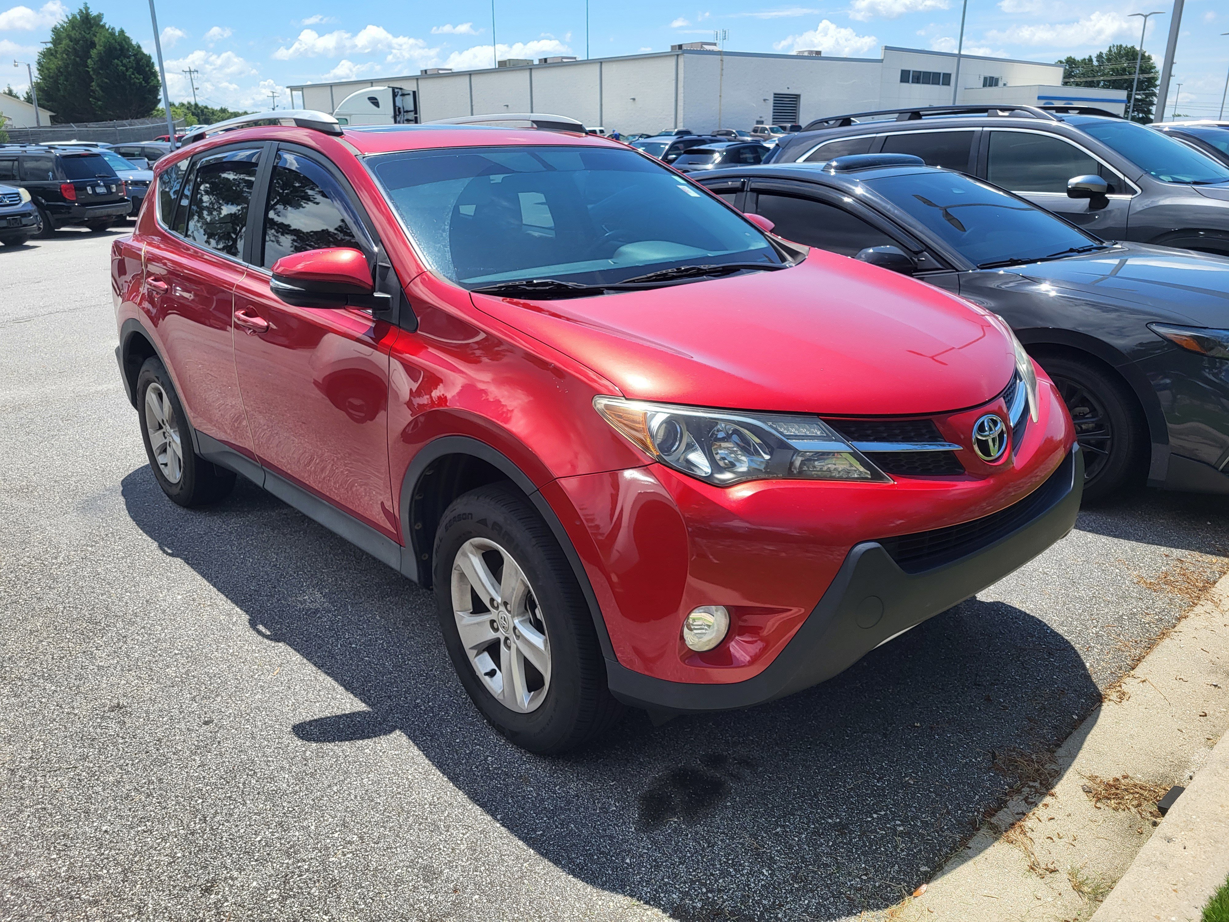 Used 2014 Toyota RAV4 XLE FWD image 3