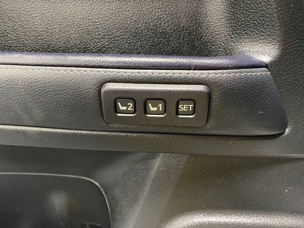 Used 2021 Toyota 4Runner Limited image 16