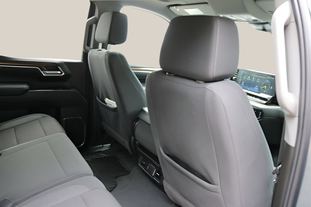 Used 2026 Chevrolet Silverado 1500 LT RWD image 18