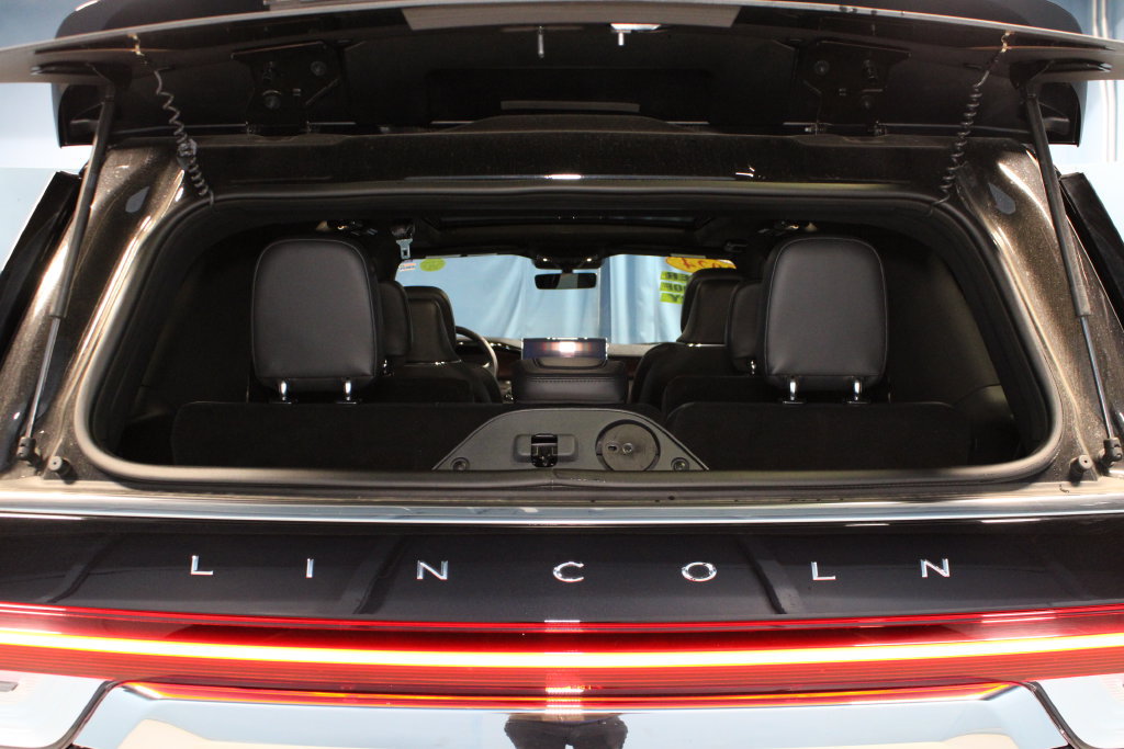 Used 2024 Lincoln Navigator Reserve AWD/4WD image 43