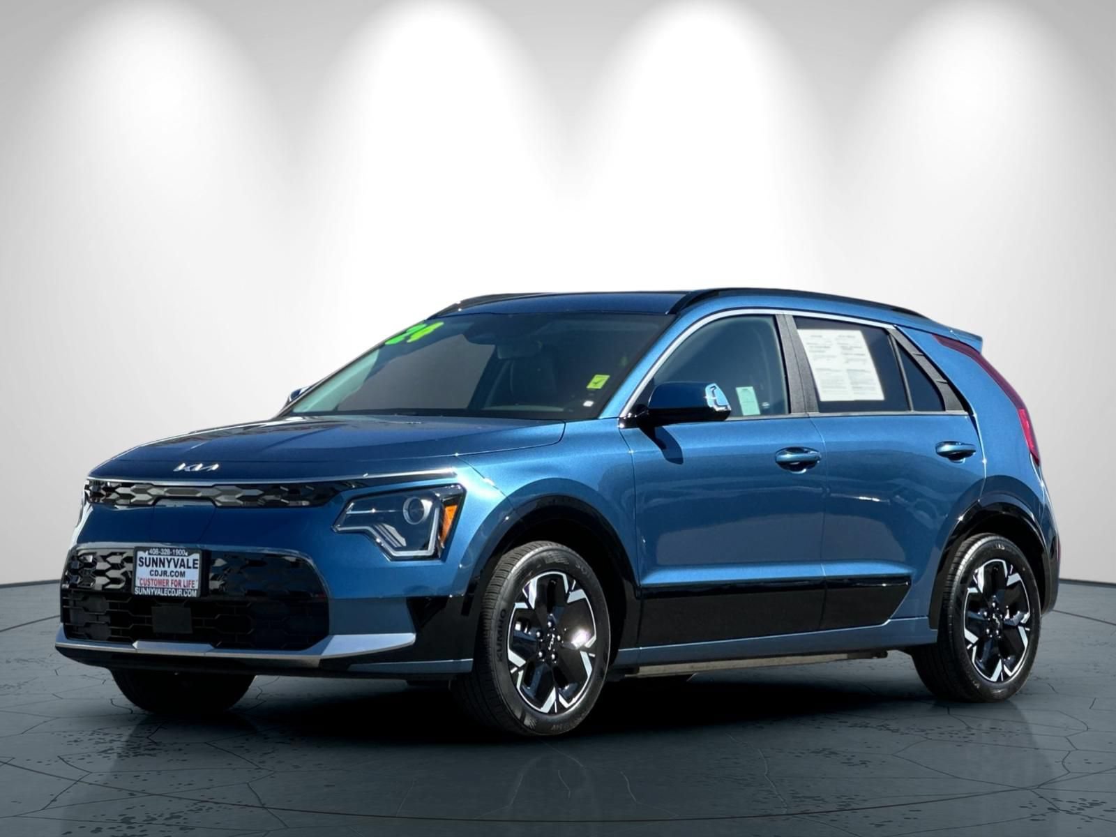 Used 2024 Kia Niro Wind w/ Wind Preserve Package FWD image 8