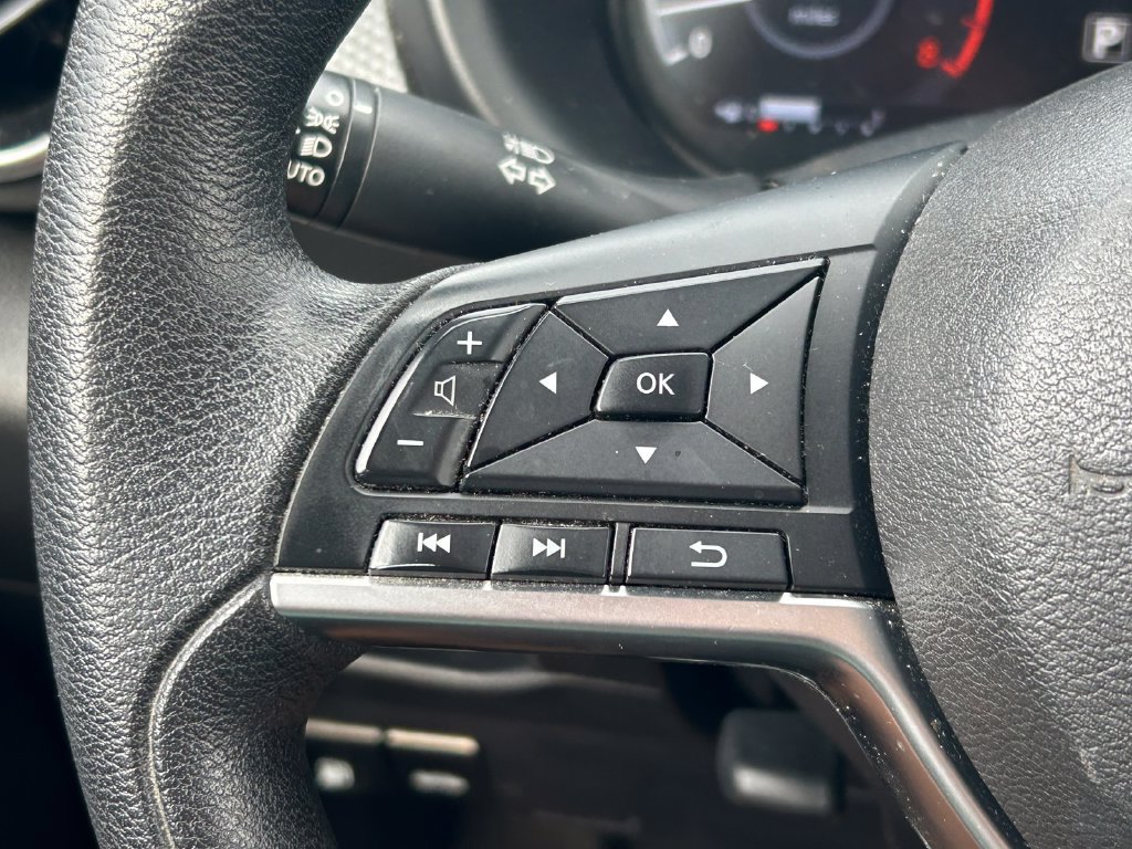 Used 2023 Nissan Kicks SV FWD image 30