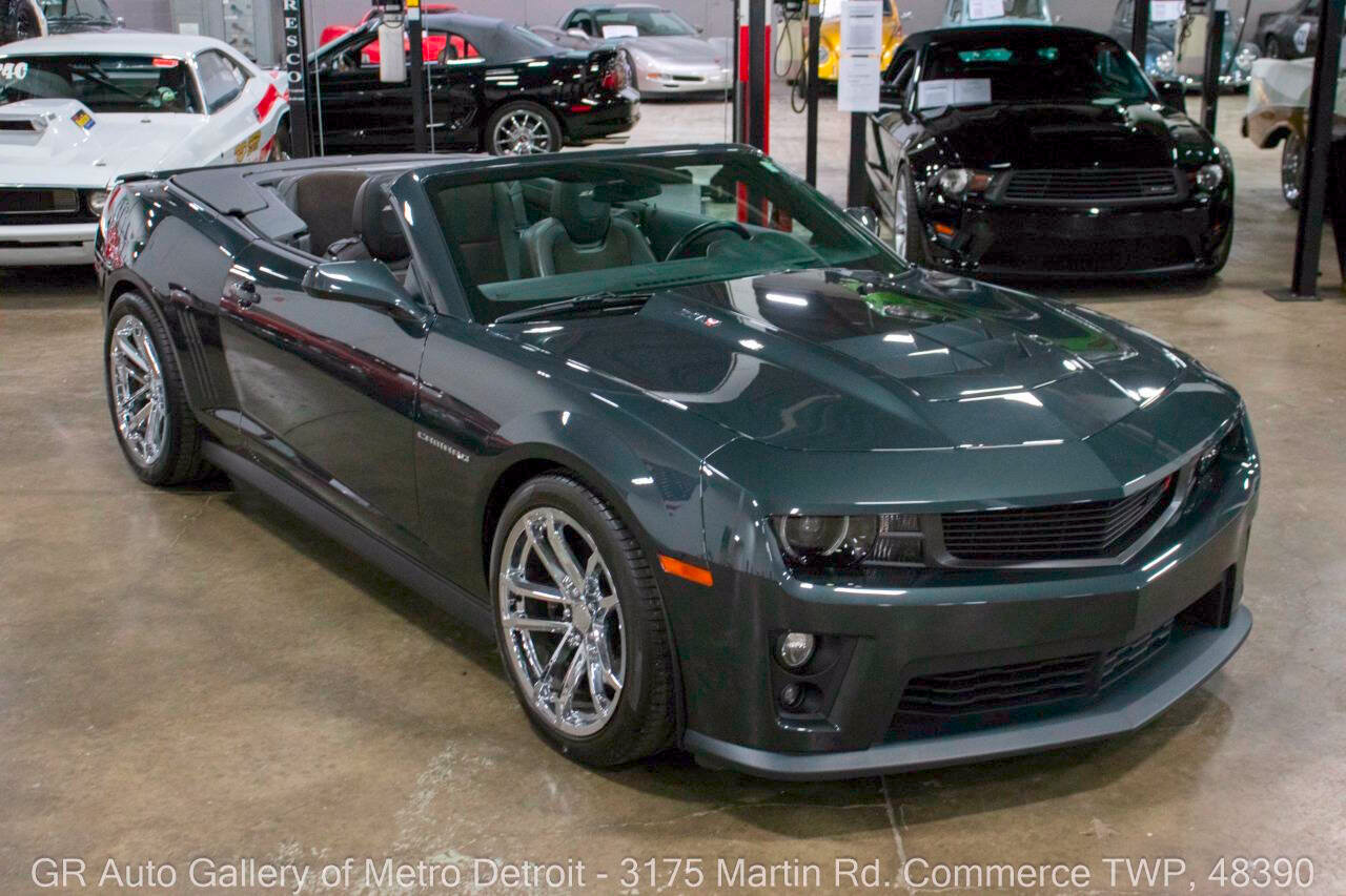 Used 2013 Chevrolet Camaro ZL1 RWD image 10