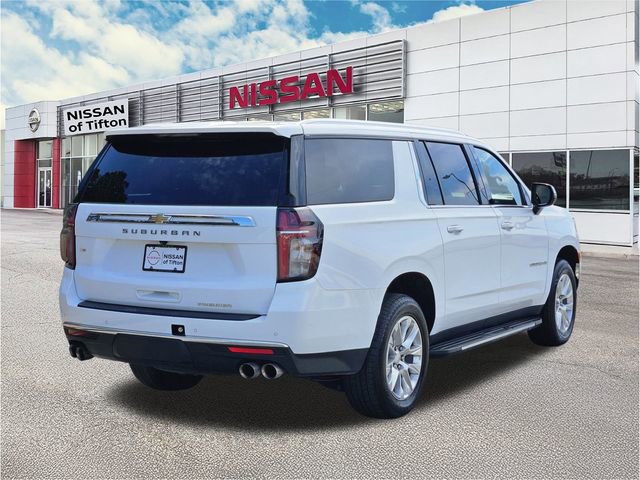 Used 2023 Chevrolet Suburban Premier image 4