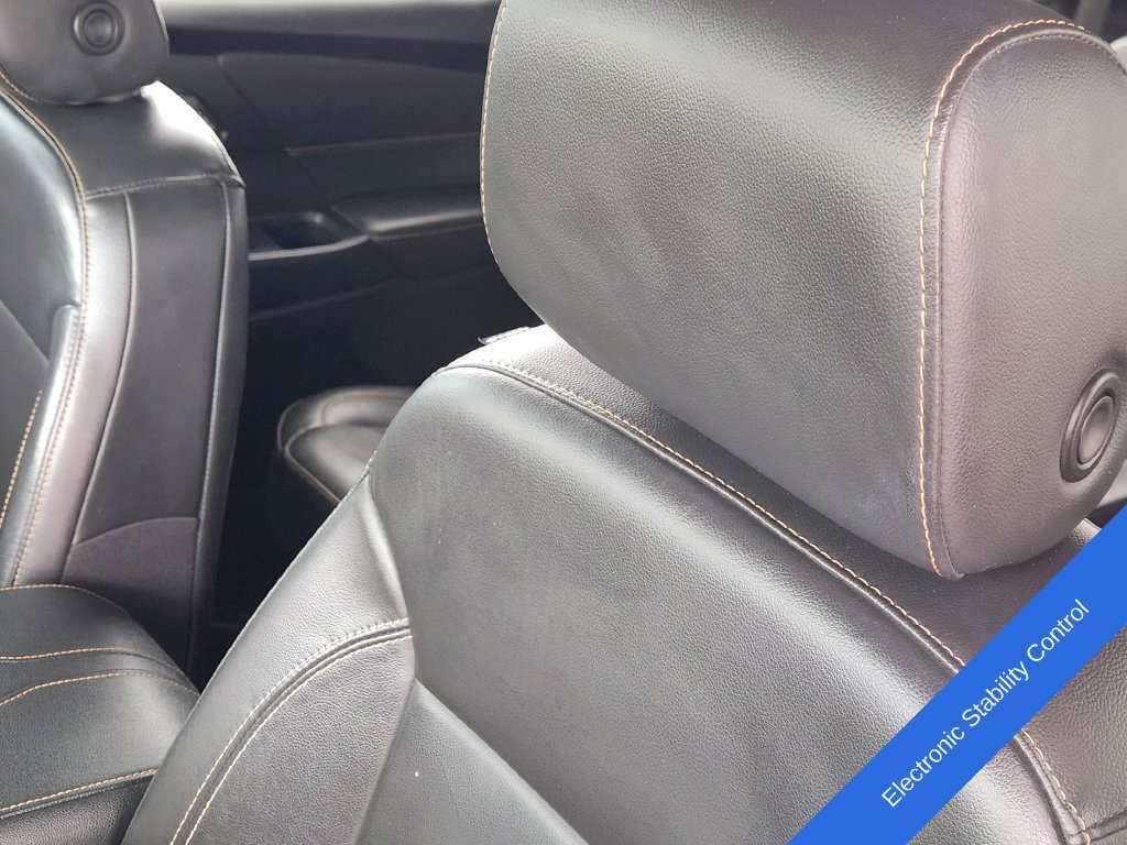 Used 2021 Chevrolet Traverse RS w/ LPO, Floor Liner Package FWD image 24