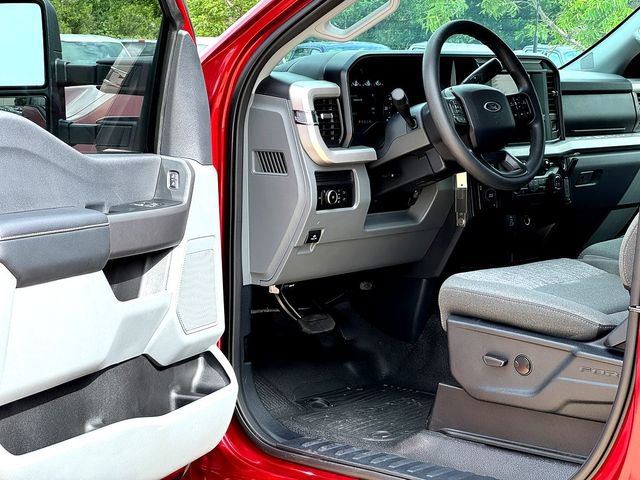 Used 2026 Ford F250 XLT image 8