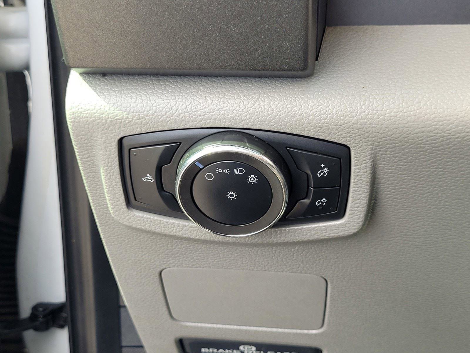 Used 2020 Ford F350 XL w/ Power Equipment Group image 29