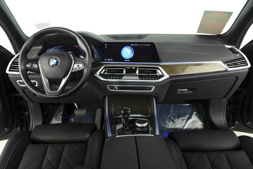 Used 2023 BMW X5 xDrive40i w/ Parking Assistance Package image 25
