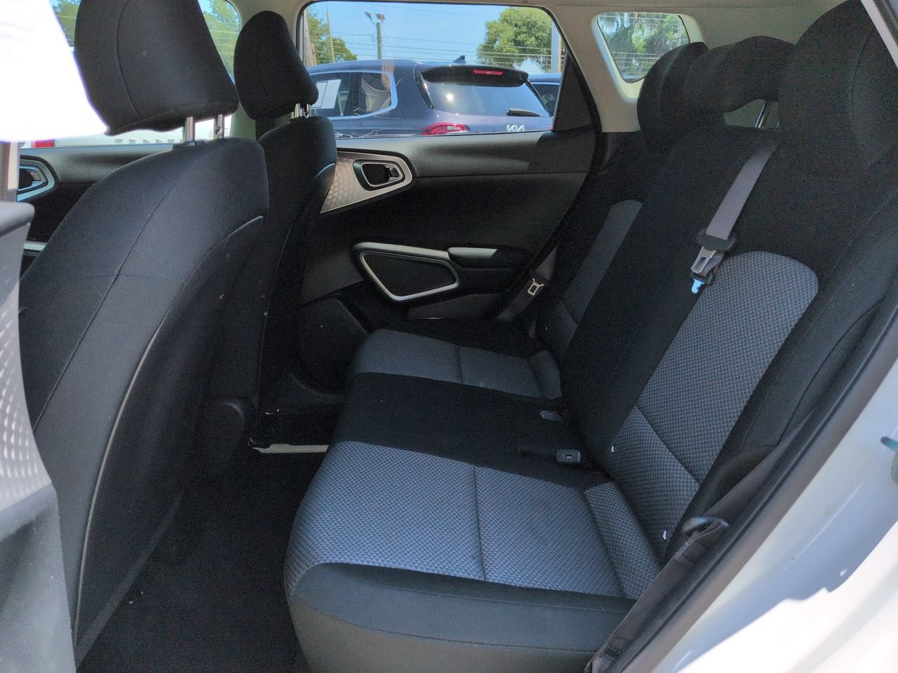 Certified 2023 Kia Soul LX w/ LX Technology Package FWD image 14
