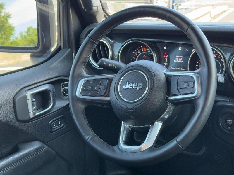 Used 2019 Jeep Wrangler Unlimited Sahara AWD/4WD image 12