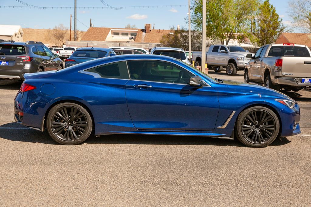 Used 2019 INFINITI Q60 3.0t Luxe w/ Essential Package image 5