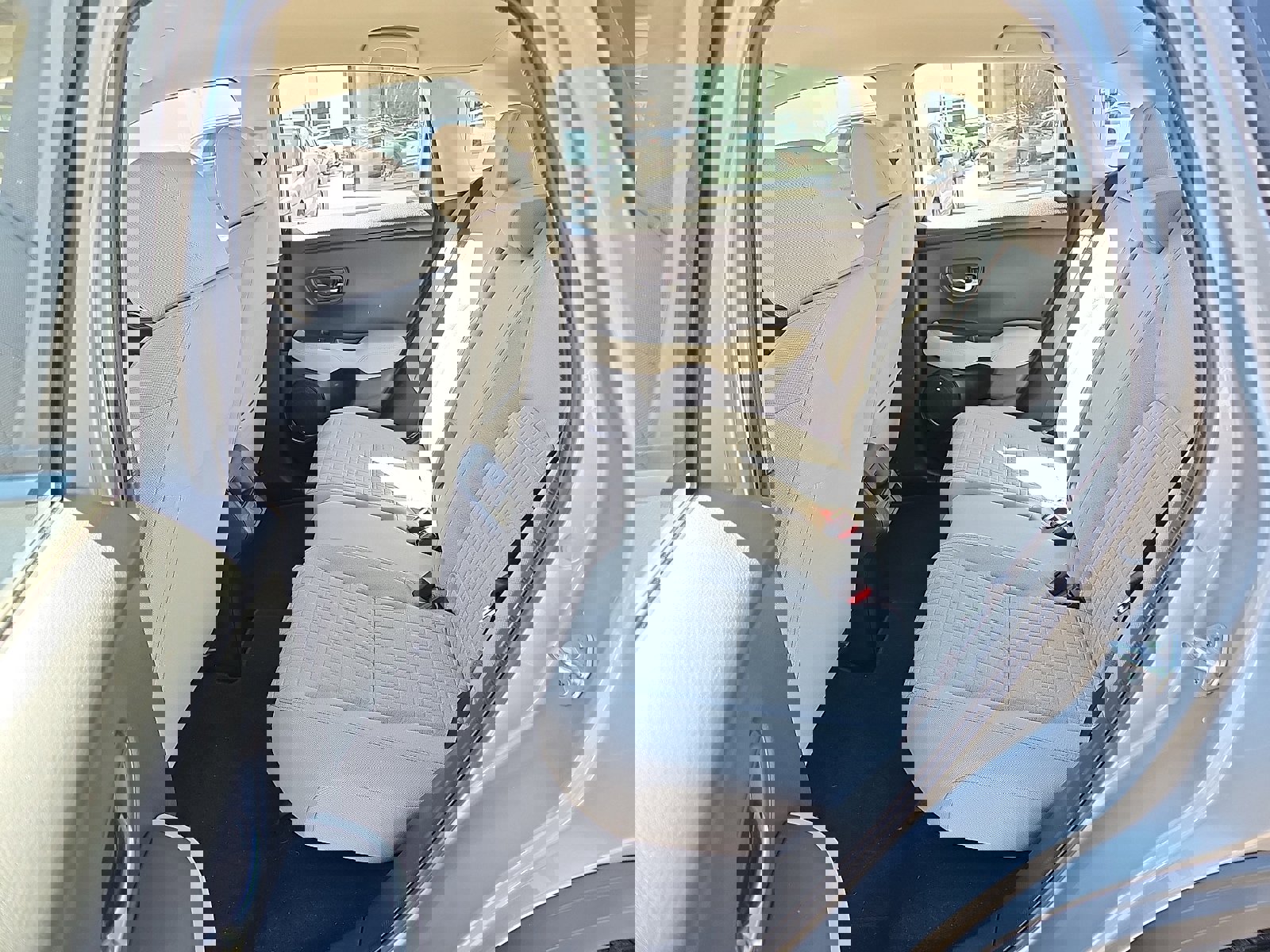 Used 2023 Honda HR-V LX image 11