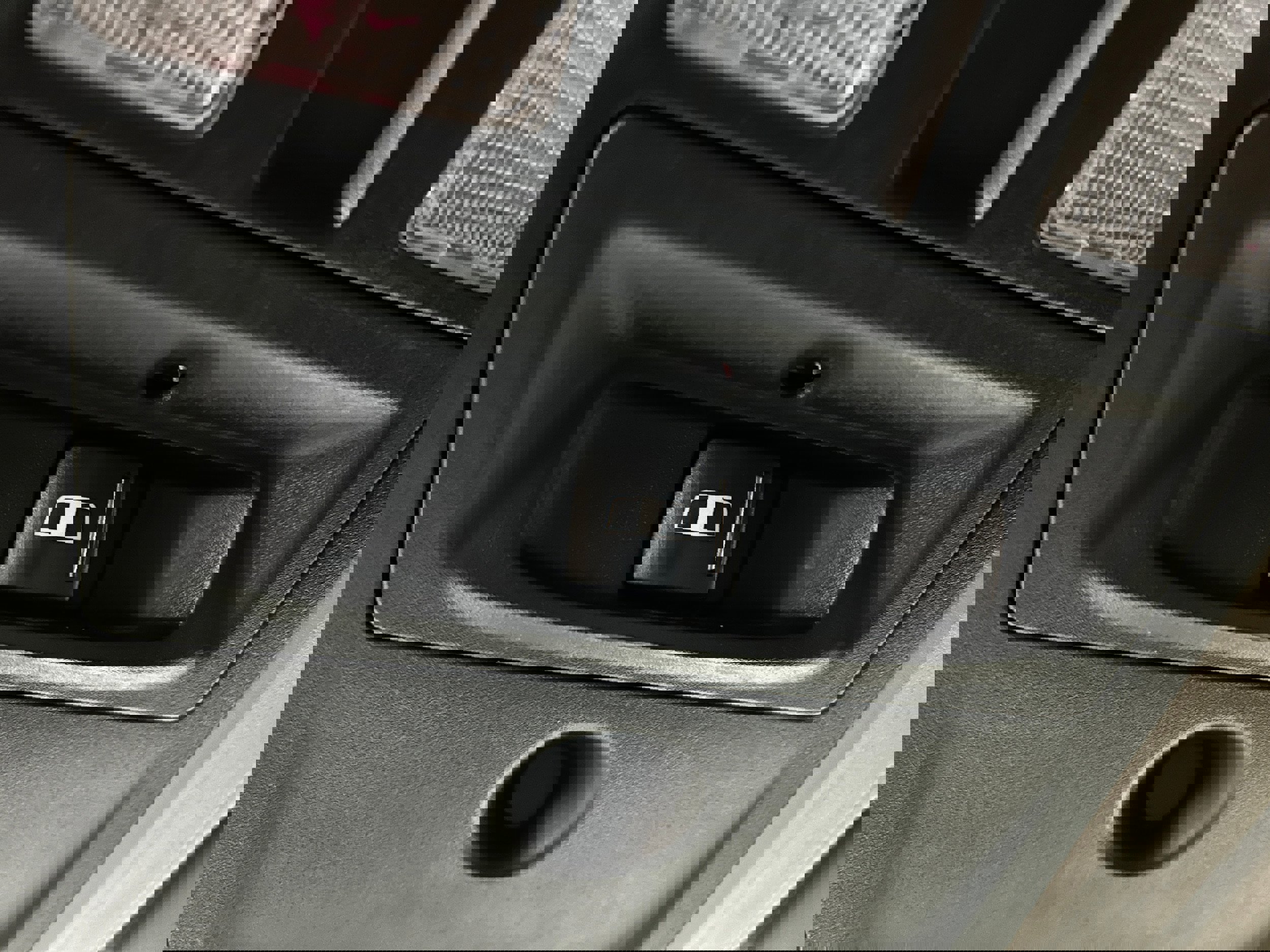 Used 2018 RAM 2500 SLT w/ Snow Chief Group image 25