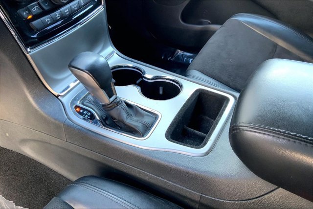 Used 2021 Jeep Grand Cherokee Laredo X AWD/4WD image 17