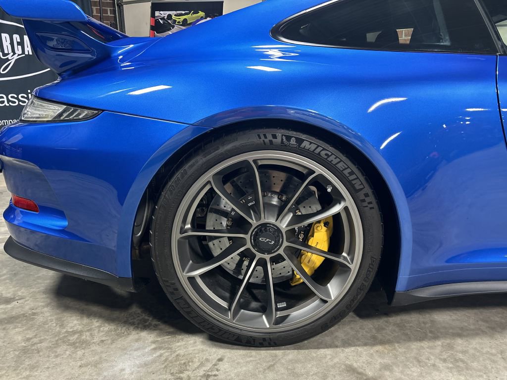 Used 2016 Porsche 911 GT3 RWD image 24