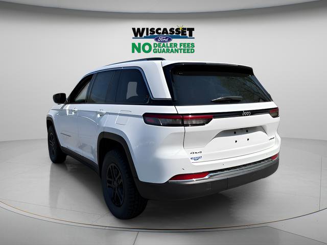 Used 2023 Jeep Grand Cherokee Laredo w/ Luxury Tech Group I AWD/4WD image 22