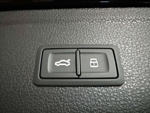 Used 2023 Audi SQ5 Premium Plus w/ Premium Plus Package AWD/4WD image 12