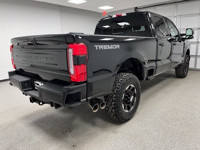 Used 2025 Ford F350 Platinum w/ Tremor Off-Road Package AWD/4WD image 10