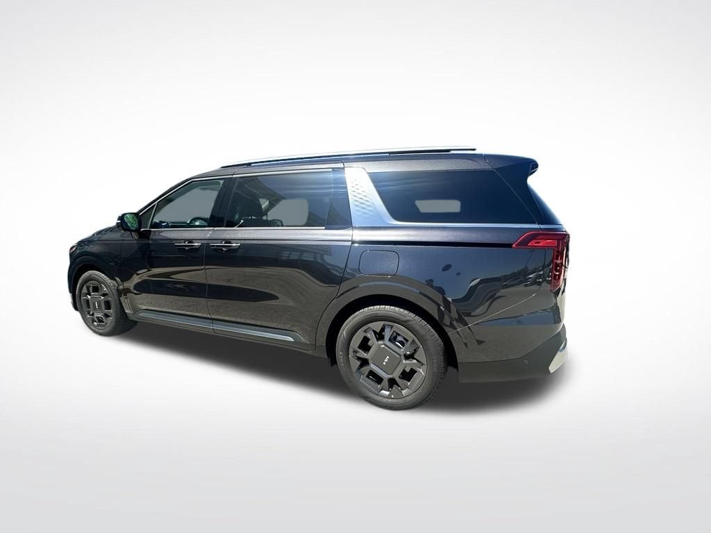 Used 2026 Kia Carnival SX FWD image 4