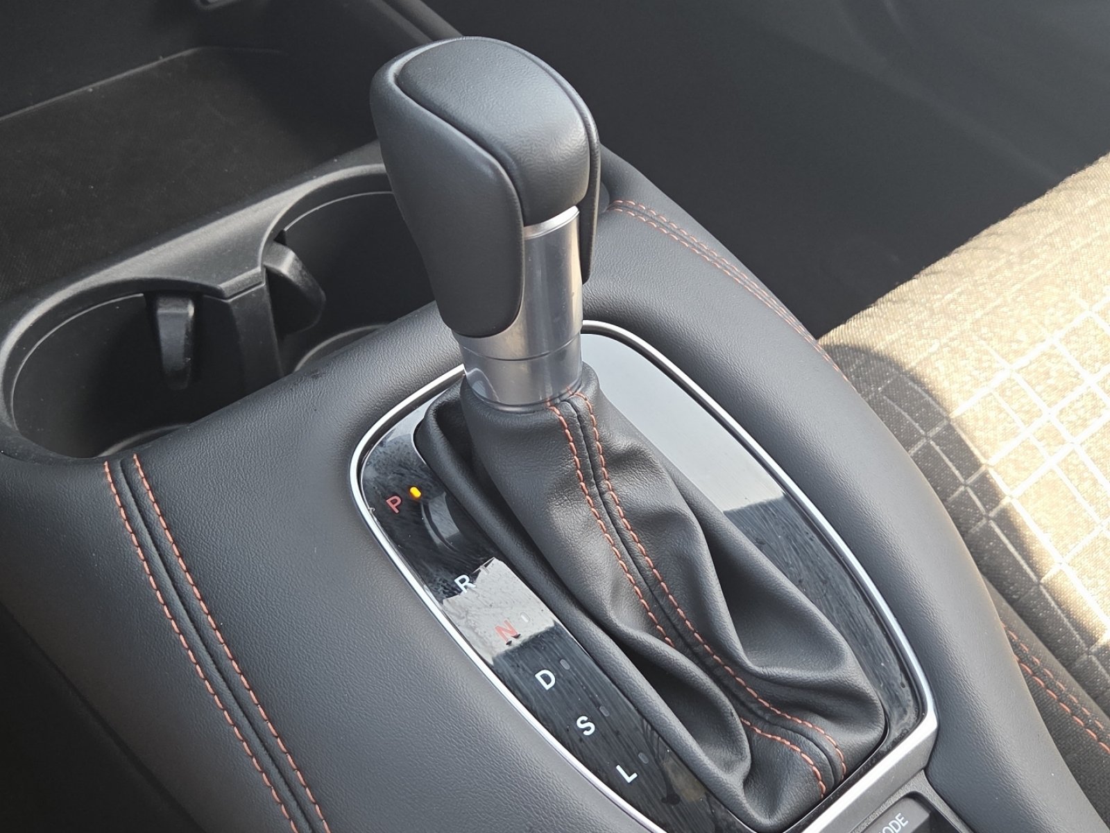 Used 2025 Honda HR-V Sport image 31
