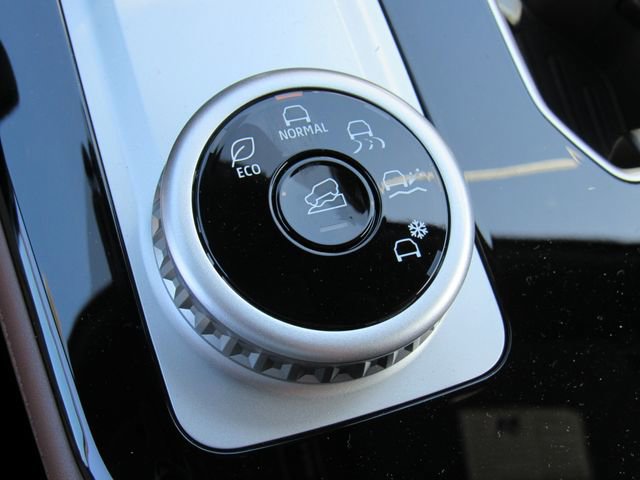 New 2026 Mitsubishi Outlander SEL FWD image 31