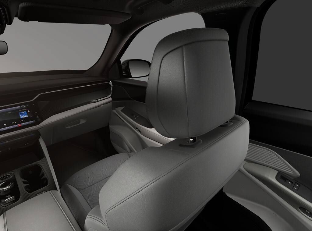 New 2026 Jeep Cherokee Laredo AWD/4WD image 7