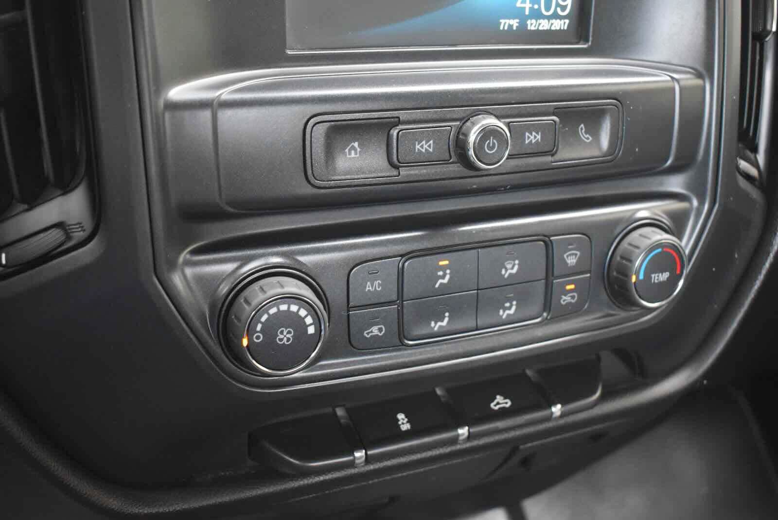 Used 2018 Chevrolet Silverado 3500 W/T RWD image 19