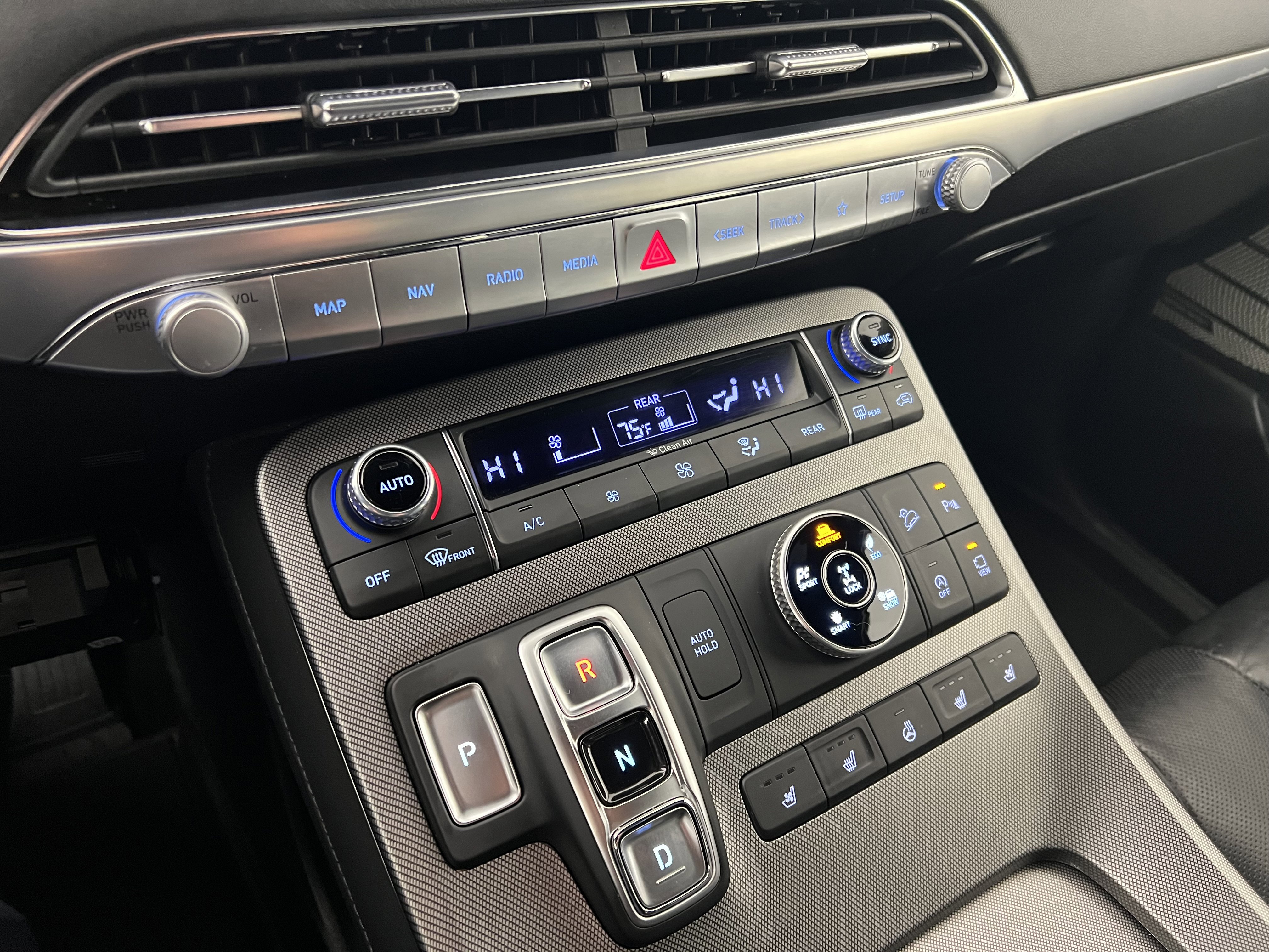 Used 2022 Hyundai Palisade Calligraphy w/ Winter Package image 31