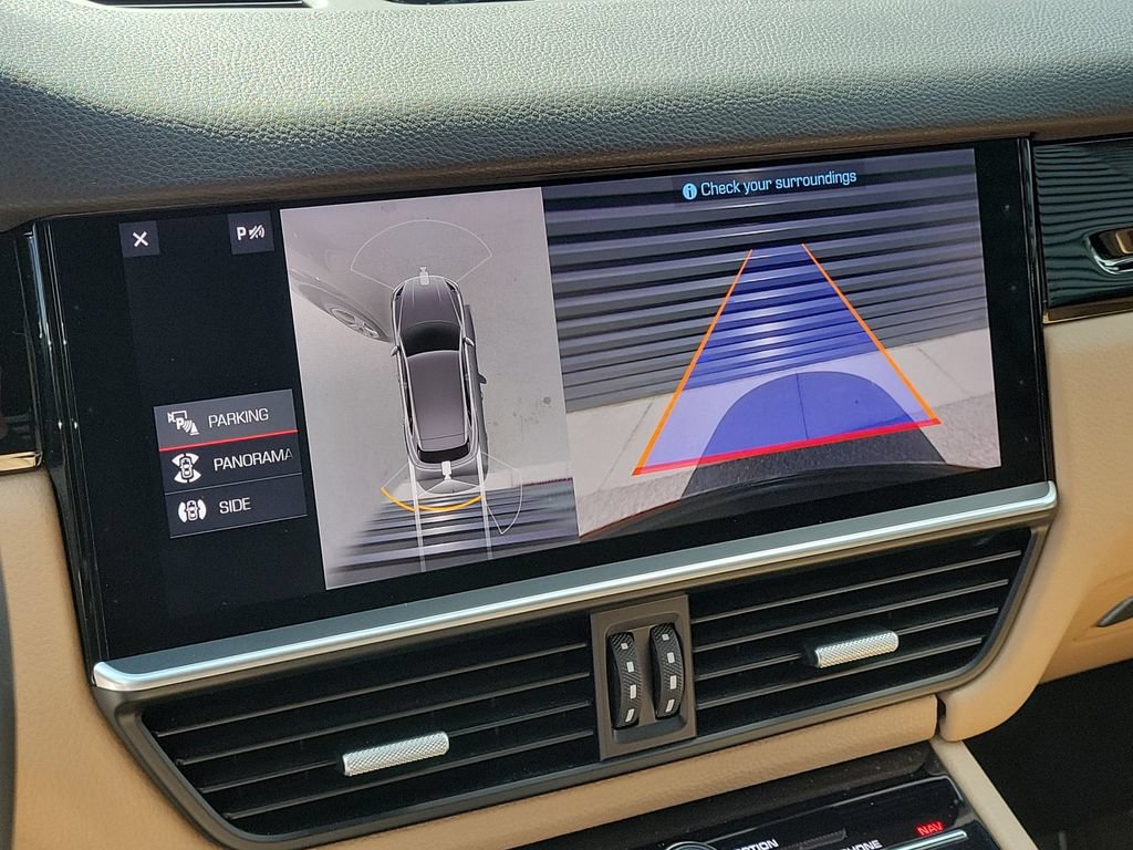 Certified 2019 Porsche Cayenne AWD/4WD image 31