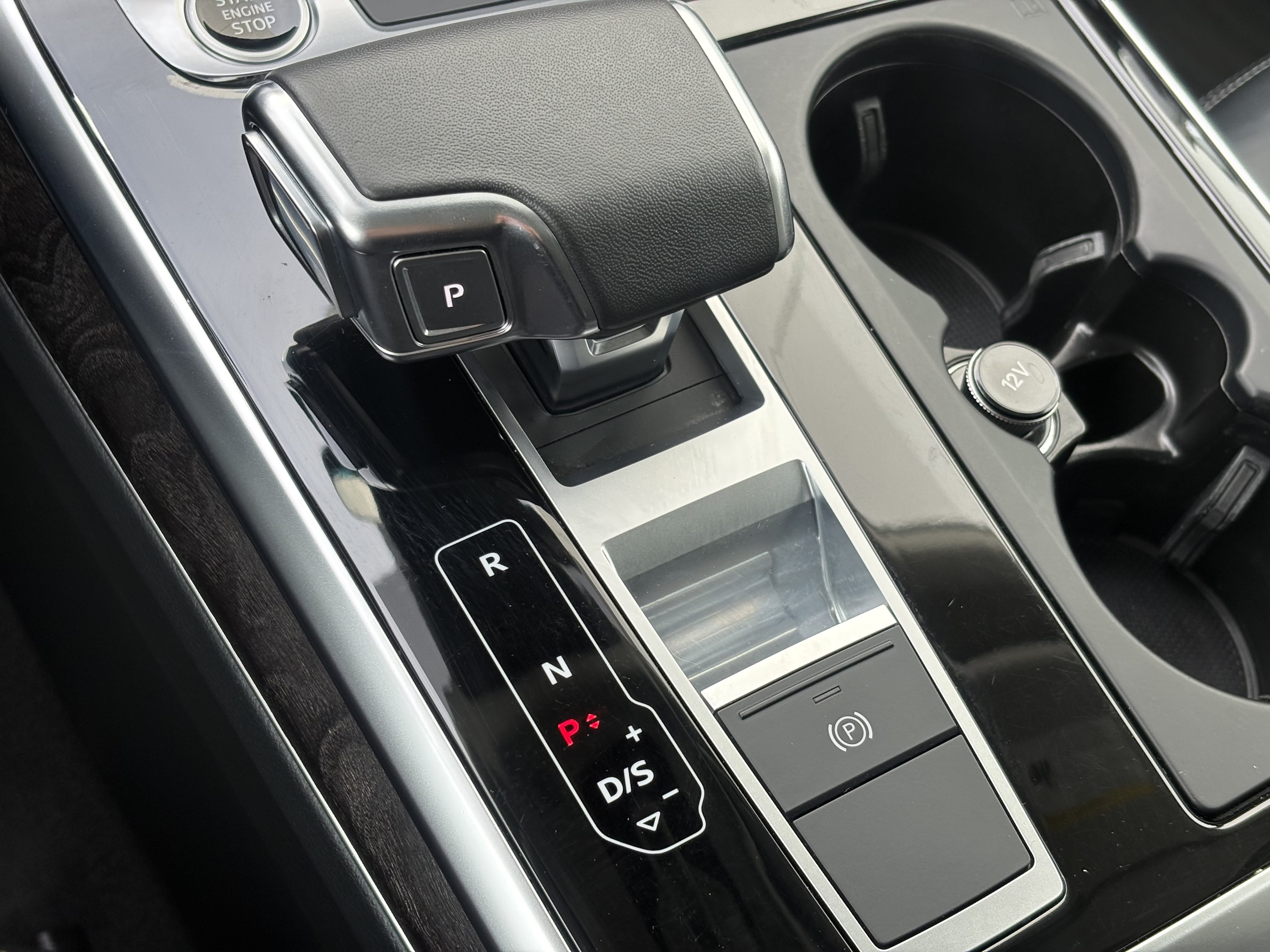 Used 2023 Audi Q8 Premium AWD/4WD image 27